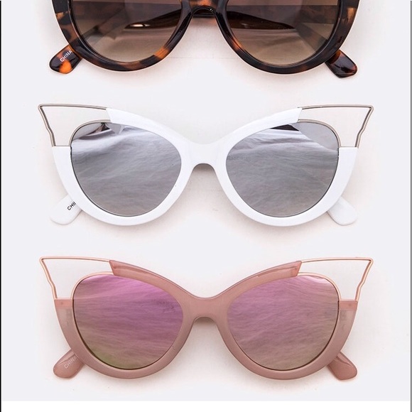 ❀︎𖣔❀︎Vintage CatEye Classy Shades - Picture 5 of 6